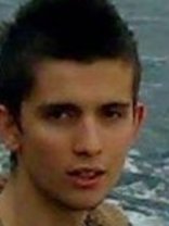 Person who looks like Eric Szmanda