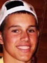 Person who looks like Justin Bieber