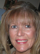 Person who looks like Paula Zahn