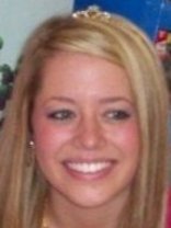 Person who looks like Hilary Duff