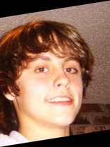 Person who looks like Justin Chatwin