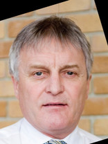 Person who looks like Anthony Hopkins