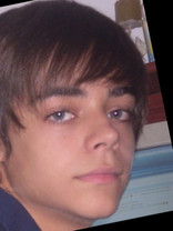 Person who looks like Zac Efron