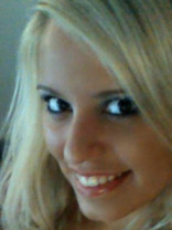 Person who looks like Jessica Simpson