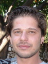 Person who looks like Brad Pitt