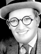 Person who looks like Woody Allen