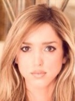 Person who looks like Jessica Alba