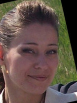 Person who looks like Holly Marie Combs