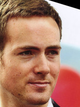 Person who looks like Mark-Paul Gosselaar