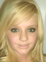 Person who looks like Anna Faris