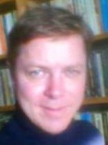 Person who looks like Kiefer Sutherland