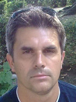 Person who looks like Peter Scolari