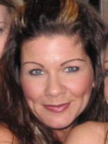 Person who looks like Debra Messing