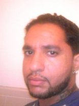 Person who looks like Naveen Andrews