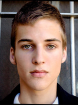 Person who looks like Julian McMahon