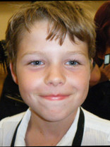 Person who looks like Jonathan Lipnicki