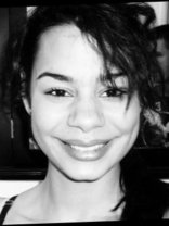 Person who looks like Miranda Cosgrove