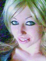 Person who looks like Christina Aguilera