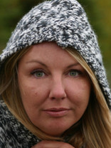 Person who looks like Priscilla Presley