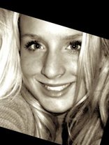 Person who looks like Ashlee Simpson