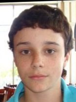 Person who looks like Kyle Chandler