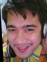 Person who looks like Mario Lopez