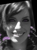 Person who looks like Anne Hathaway