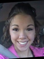 Person who looks like Mariah Carey