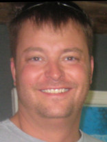 Person who looks like Matthew Perry