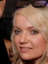 Person who looks like Anna Faris