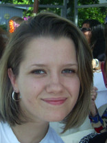 Person who looks like Linda Cardellini