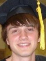 Person who looks like Drake Bell