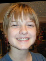 Person who looks like Emily Osment