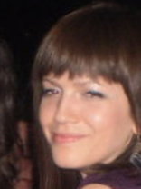 Person who looks like Mandy Moore