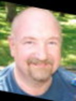 Person who looks like Stanley Tucci