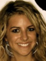 Person who looks like Jessica Simpson