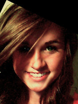 Person who looks like Elizabeth Hendrickson