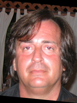 Person who looks like Michael Douglas