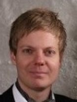 Person who looks like Kiefer Sutherland