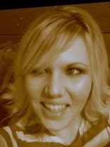 Person who looks like Deborah Gibson