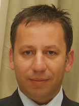 Person who looks like David Duchovny