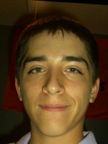 Person who looks like Zachary Levi