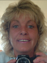 Person who looks like Elizabeth Perkins