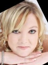 Person who looks like Anna Faris