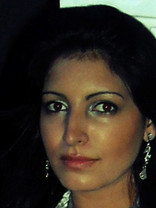 Person who looks like Padma Lakshmi