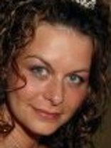 Person who looks like Debra Messing