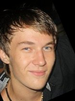 Person who looks like Alex Pettyfer