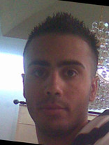 Person who looks like Bobby Cannavale