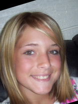 Person who looks like Emily Osment