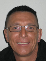 Person who looks like Joe Pantoliano